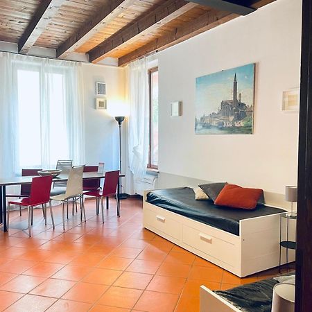 Sottoriva 12 City Center Large Apartment Verona Exterior photo